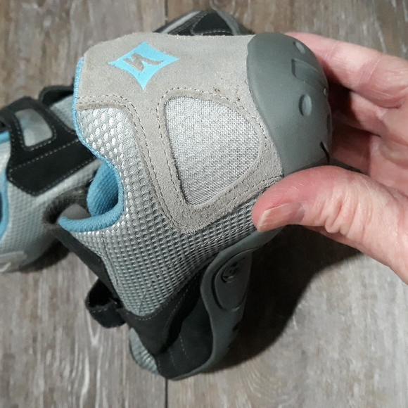 Specialized grey suede and mesh biking shoes. Size 9 - Picture 7 of 11